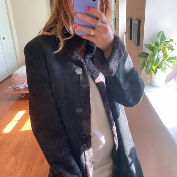 Donna Irene Shearling Button Down Coat Black and Navy - Picture 2 of 12